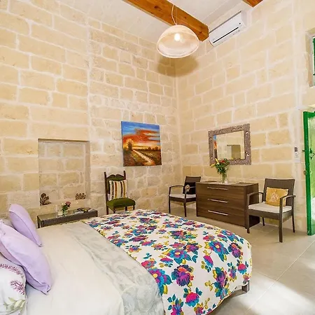 The Valley Holiday Landhaus Kerċem